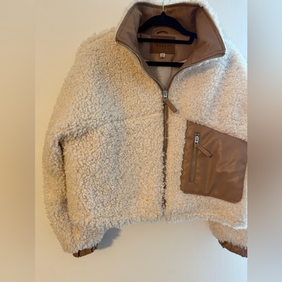 BLANK NYC Cream Ivory Tan Teddy Sherpa Fleece Faux Leather Bomber Jacket XS - Picture 15 of 15